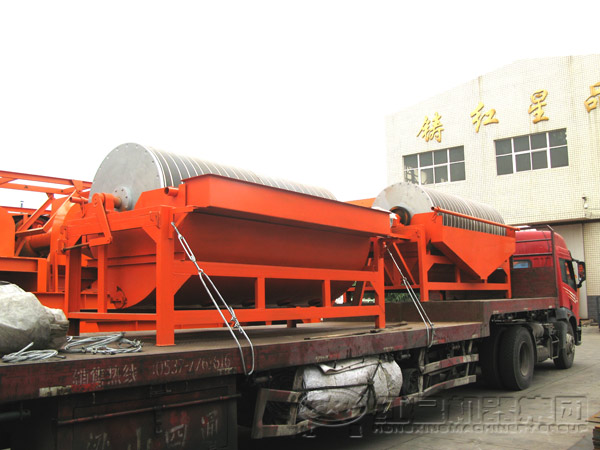 稀土磁選機(jī)發(fā)貨現(xiàn)場(chǎng)