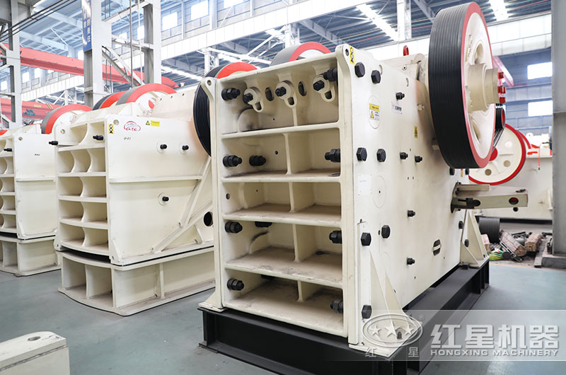 CJ鄂式破碎機圖片 CJ鄂式破碎機圖片