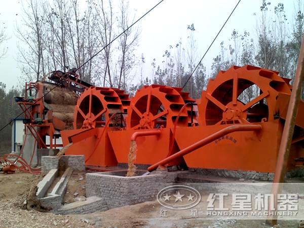 洗砂機工作現場 洗砂機工作現場