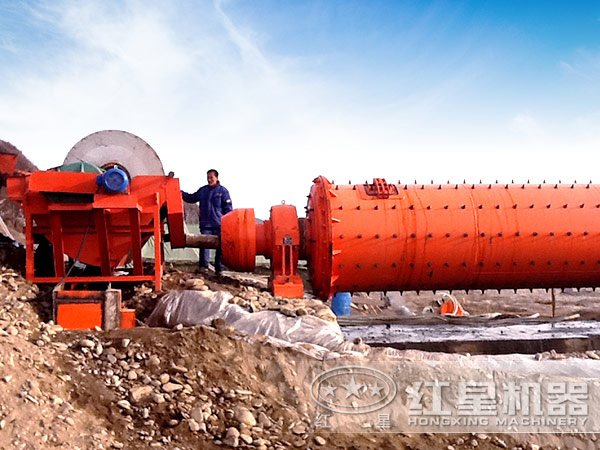 球磨機工作現(xiàn)場