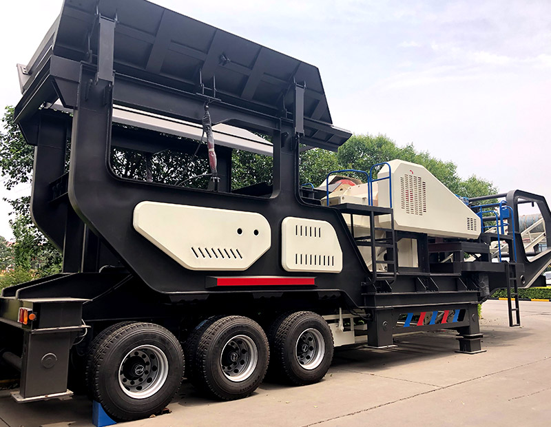 輪胎式移動(dòng)破碎站