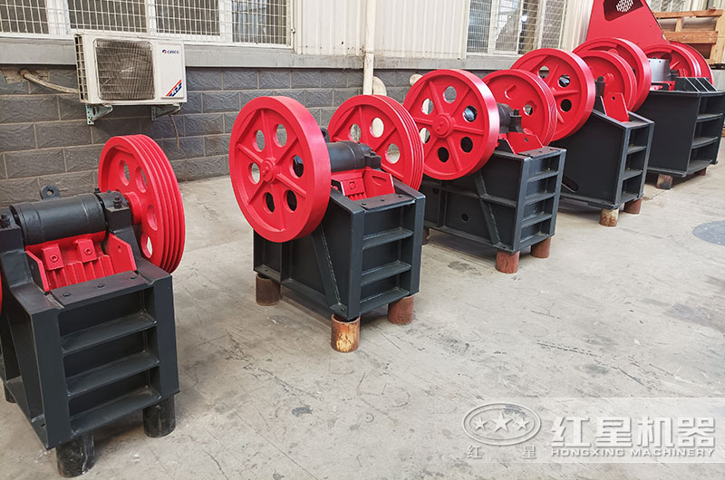 顎式石塊粉碎機圖片 顎式石塊粉碎機圖片