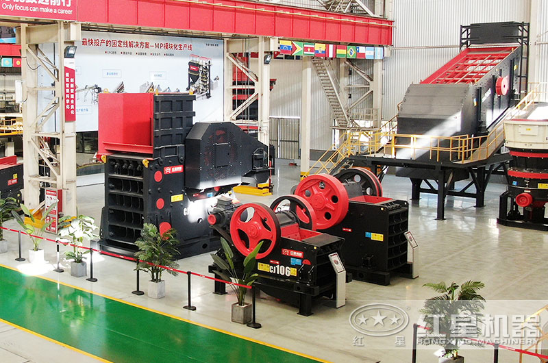 顎式破碎機(jī)圖片 顎式破碎機(jī)圖片