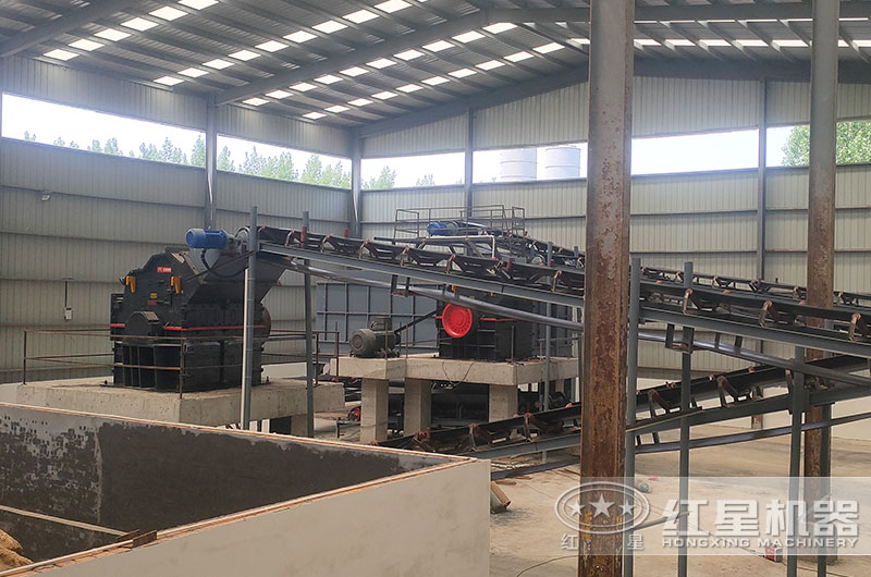 2臺細碎機聯合作業 2臺細碎機聯合作業