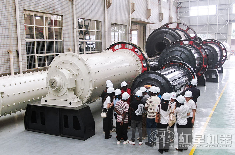 客戶(hù)來(lái)廠考察設(shè)備