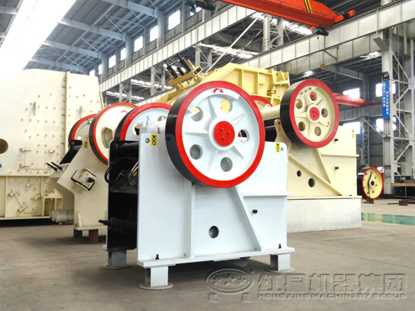 1200×1500復(fù)擺式破碎機