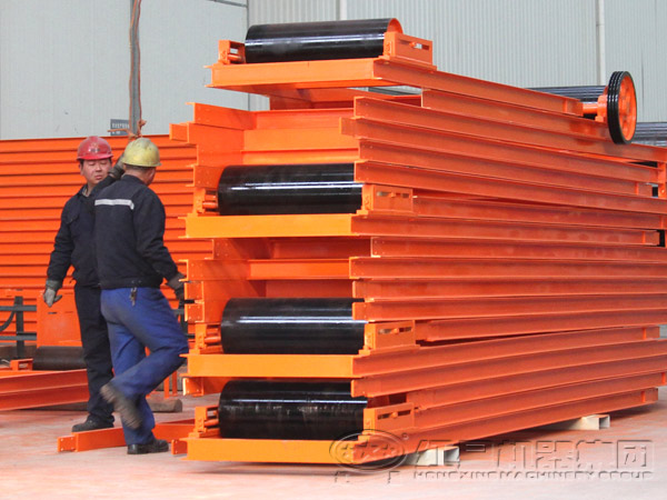 膠帶輸送機(jī)