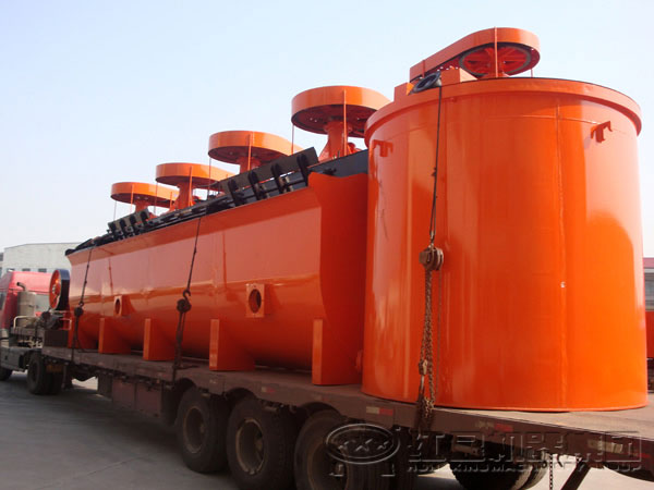 SF礦用浮選機發貨現場