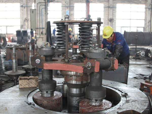 海泡石磨粉機生產制造