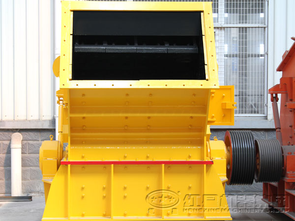 反擊式白云石破碎機