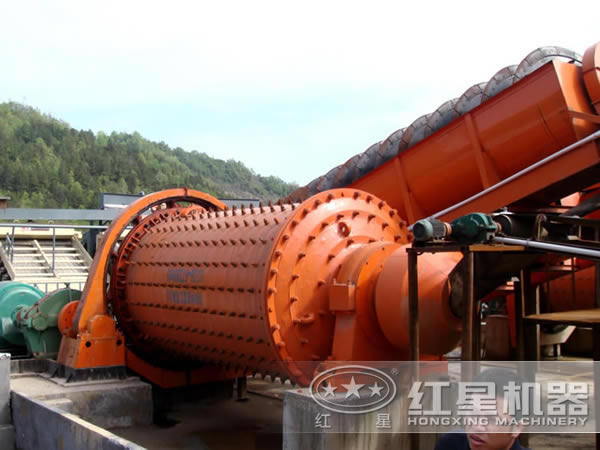 鉻鐵礦選礦設(shè)備客戶現(xiàn)場(chǎng)