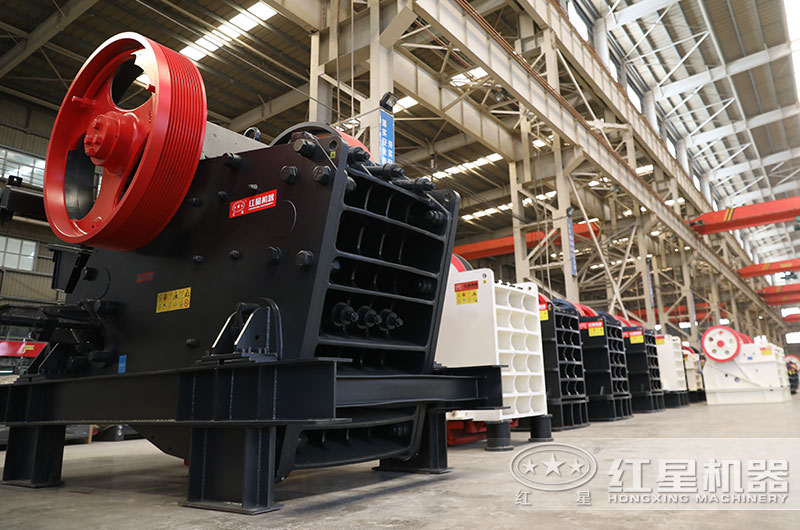 碎石廠用碎石機(jī)圖片