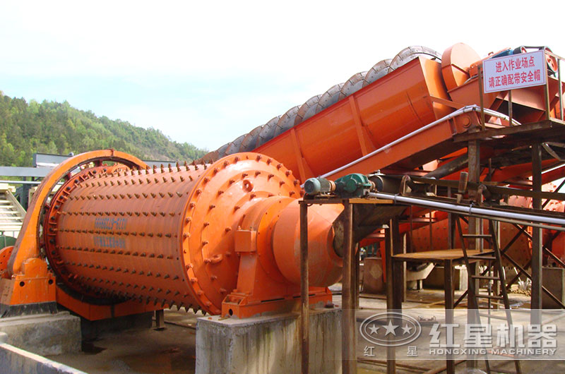 球磨機與分級機搭配工作現場