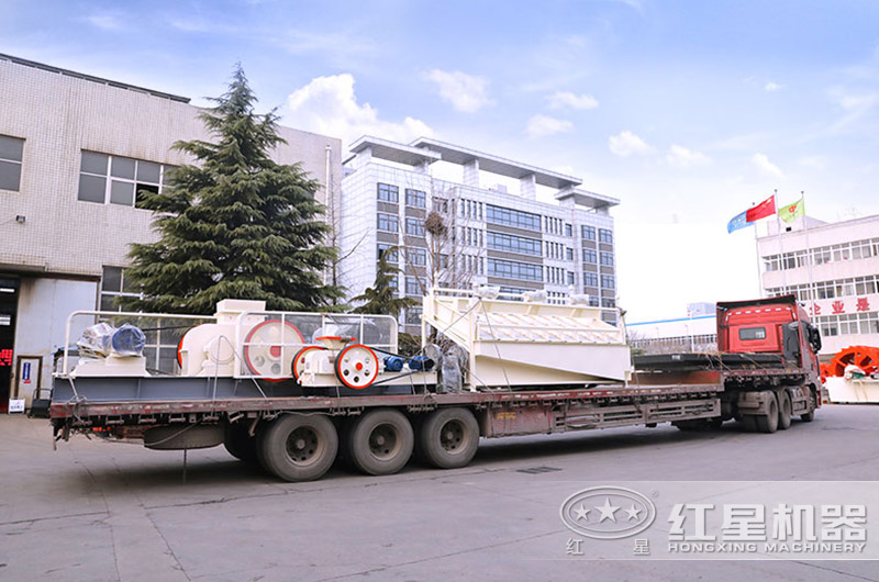 設備裝車發貨中 設備裝車發貨中