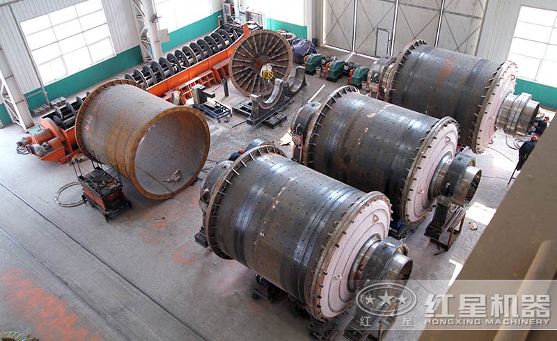 紅星機器鋁礬土球磨機生產(chǎn)車間 紅星機器鋁礬土球磨機生產(chǎn)車間