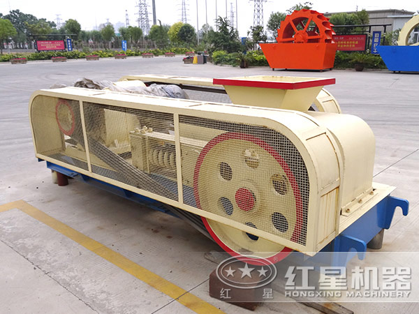 石頭輥式破碎機 石頭輥式破碎機