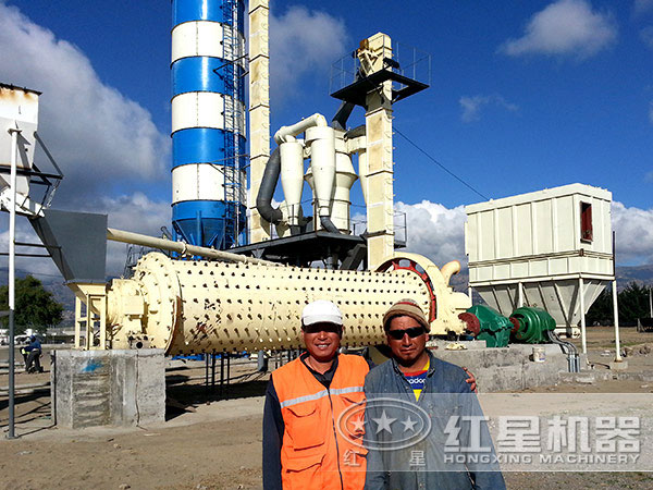 水泥球磨機現場圖 水泥球磨機現場圖