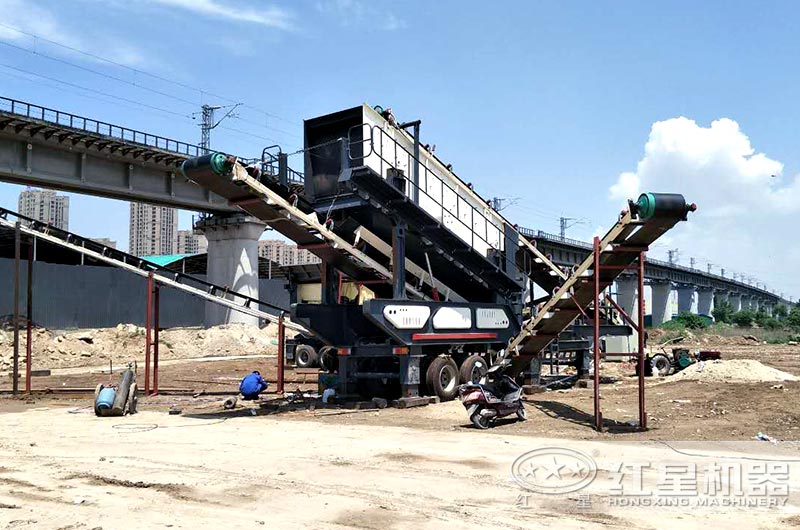 紅星機器移動破碎機現現場圖