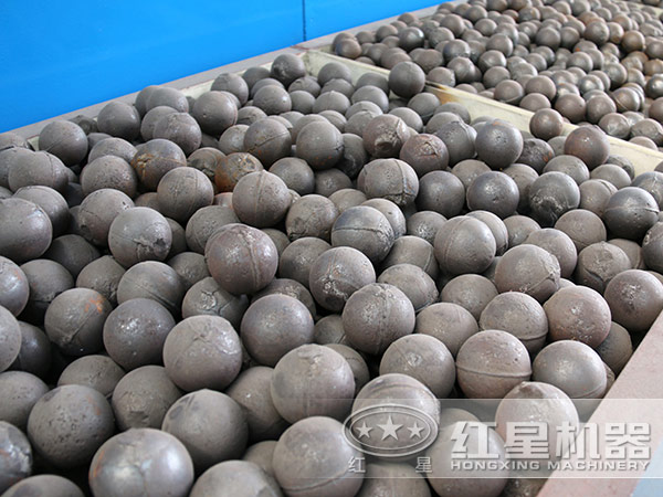球磨機的鋼球介質圖