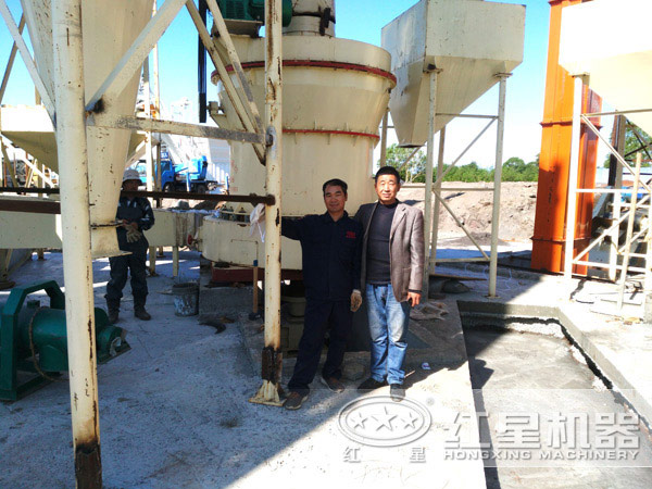 紅星機器雷蒙磨現場圖 紅星機器雷蒙磨現場圖