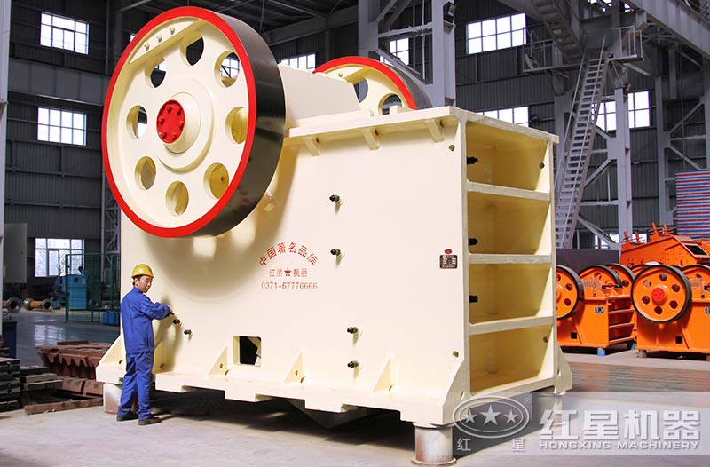 PE-普通版顎式破碎機 PE-普通版顎式破碎機