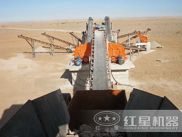 碎石破碎生產線現場 碎石破碎生產線現場