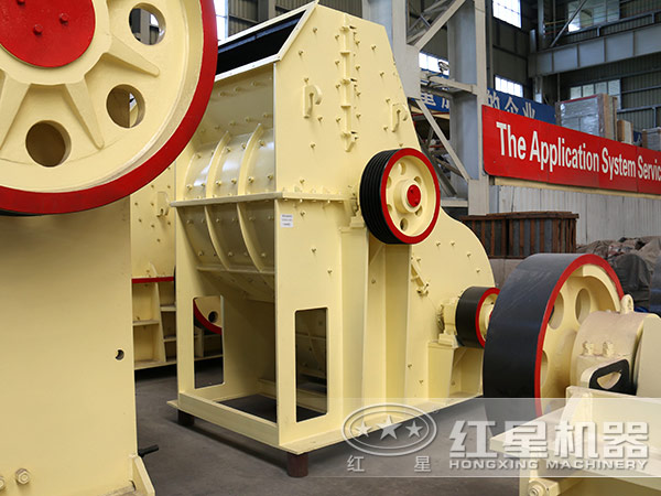 煤矸石破碎機(jī)生產(chǎn)車間 煤矸石破碎機(jī)生產(chǎn)車間