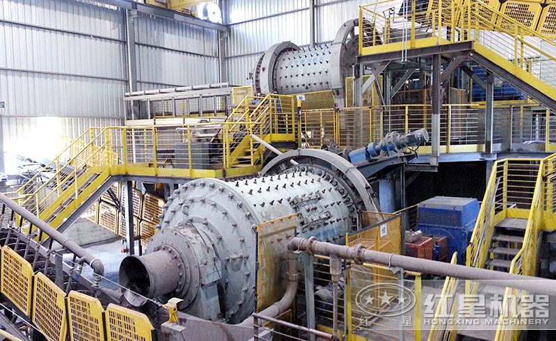 格子型球磨機(jī)排礦現(xiàn)場 格子型球磨機(jī)排礦現(xiàn)場