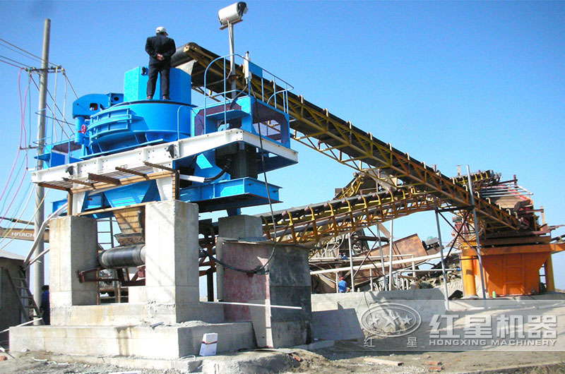 紅星機器礦石粉碎機作業現場