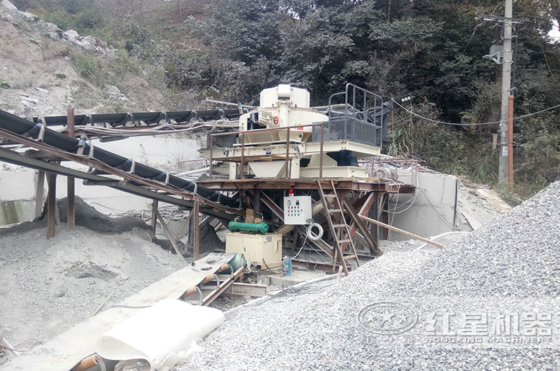 石灰石制沙機作業(yè)現(xiàn)場