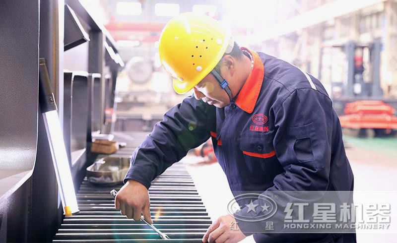 紅星機器工人作業圖 紅星機器工人作業圖