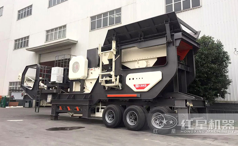 輪胎式顎破可移動(dòng)式破碎機(jī)