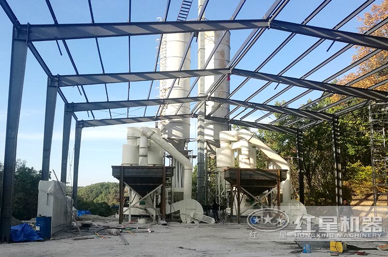 雷蒙粉磨機作業現場 雷蒙粉磨機作業現場