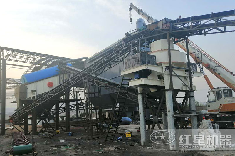 石料制砂機(jī)生產(chǎn)現(xiàn)場(chǎng)
