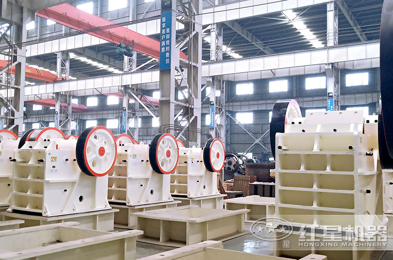 顎式破碎機實拍圖片