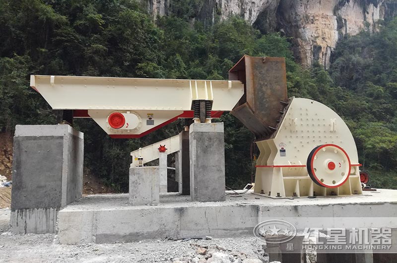 錘式破碎機現場