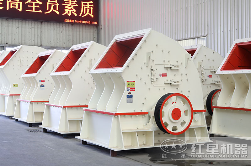 時產300噸碎石機:錘式破碎機,碎石一次成型 時產300噸碎石機:錘式破碎機,碎石一次成型