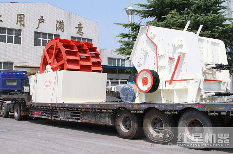 時產300噸碎石機發貨現場 時產300噸碎石機發貨現場