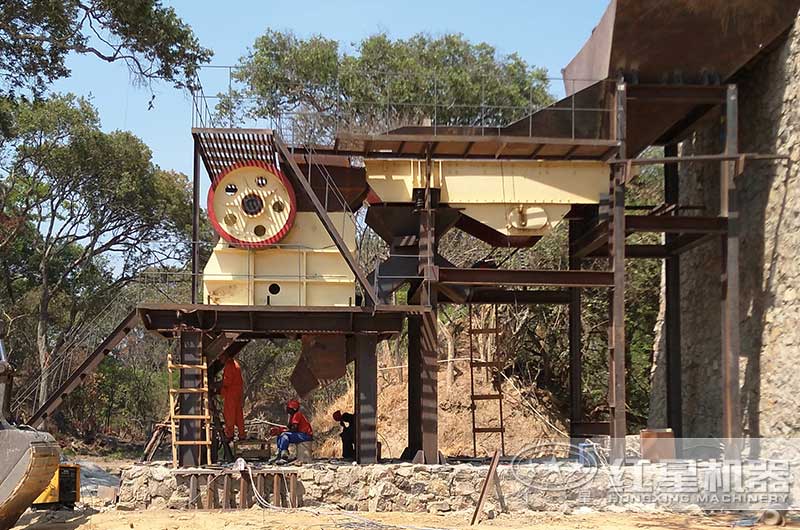 顎式破碎機生產現場