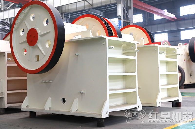 顎式破碎機車間