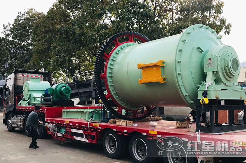 鋁灰球磨機裝車發貨 鋁灰球磨機裝車發貨