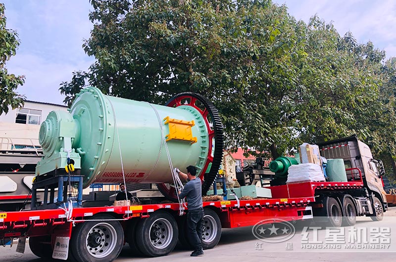 20噸球磨機裝車準備發貨 20噸球磨機裝車準備發貨