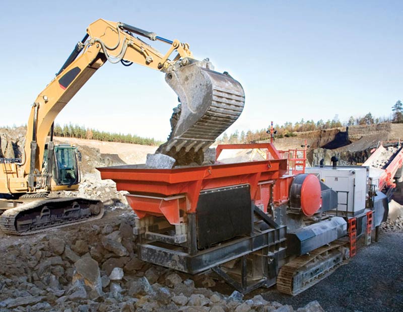 四川鐵礦石移動破碎現場