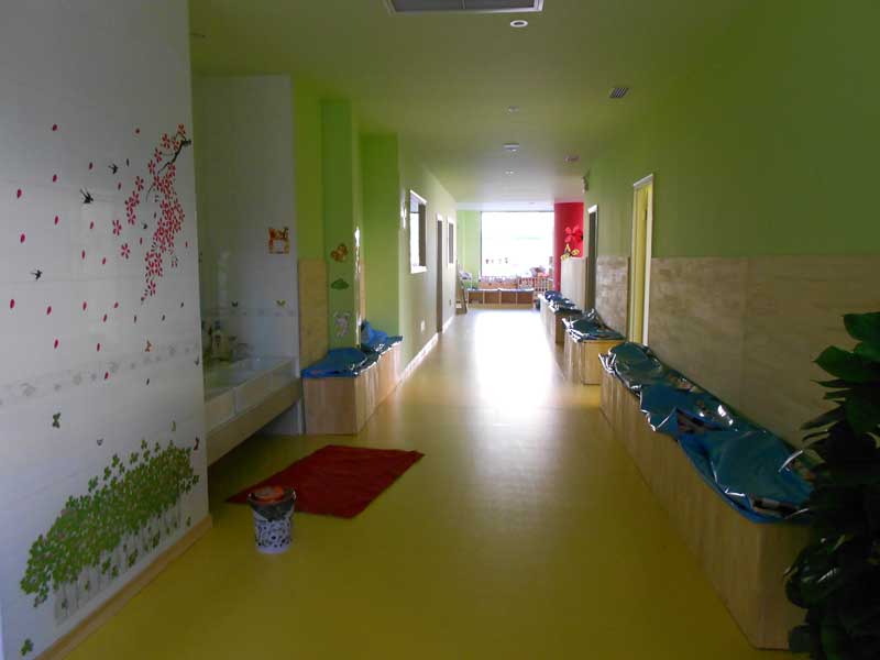北京昌平區朵朵欣藝幼兒園地板