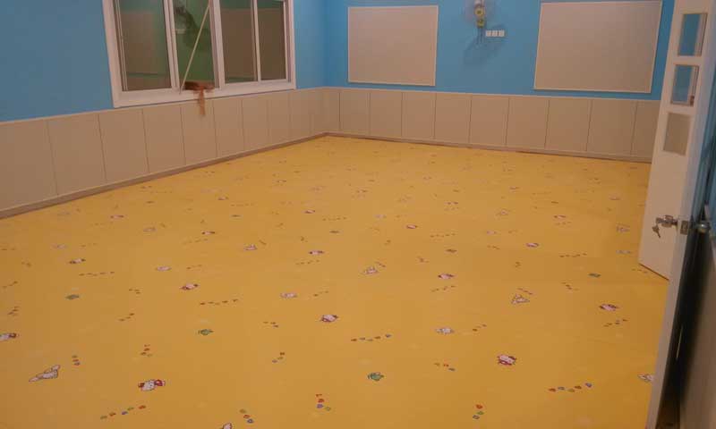 天津西青區(qū)萊茵陽(yáng)光雙語(yǔ)幼兒園地板