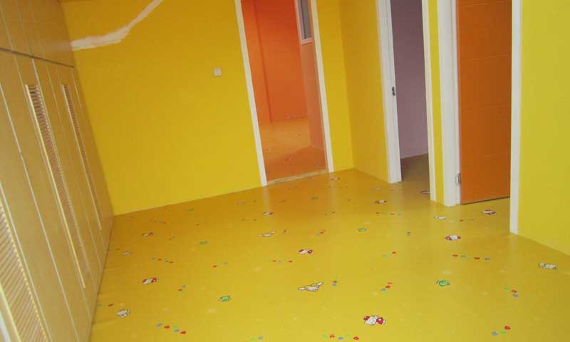 江蘇兒童塑膠地板圖片 江蘇鎮(zhèn)江艾迪兒國際親子早教中心兒童地板