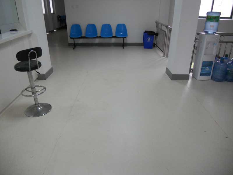 醫(yī)院地板膠圖片 醫(yī)院塑膠地板廠_醫(yī)院塑膠地板接縫處理