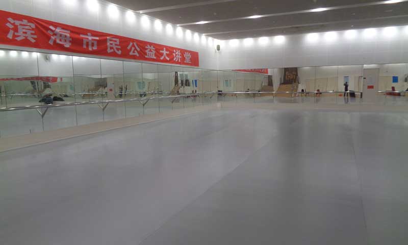 很多場所為什么要鋪pvc塑膠地板?